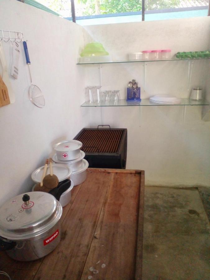 Lake Lane Guest Rest Koggala Bagian luar foto