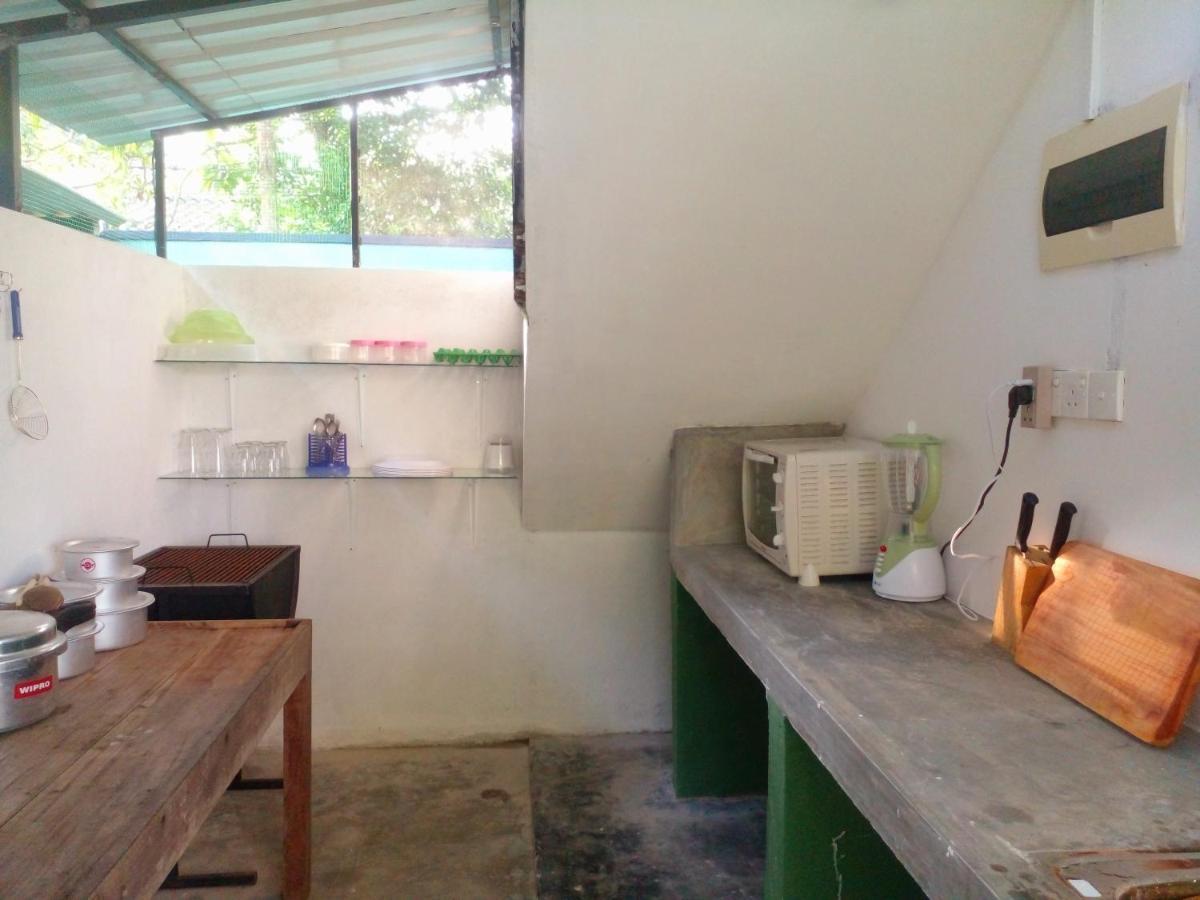 Lake Lane Guest Rest Koggala Bagian luar foto