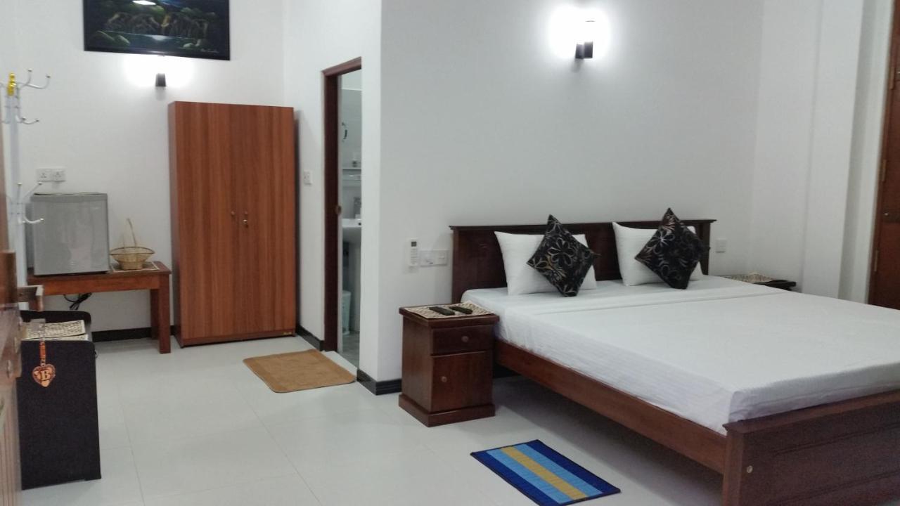 Lake Lane Guest Rest Koggala Bagian luar foto