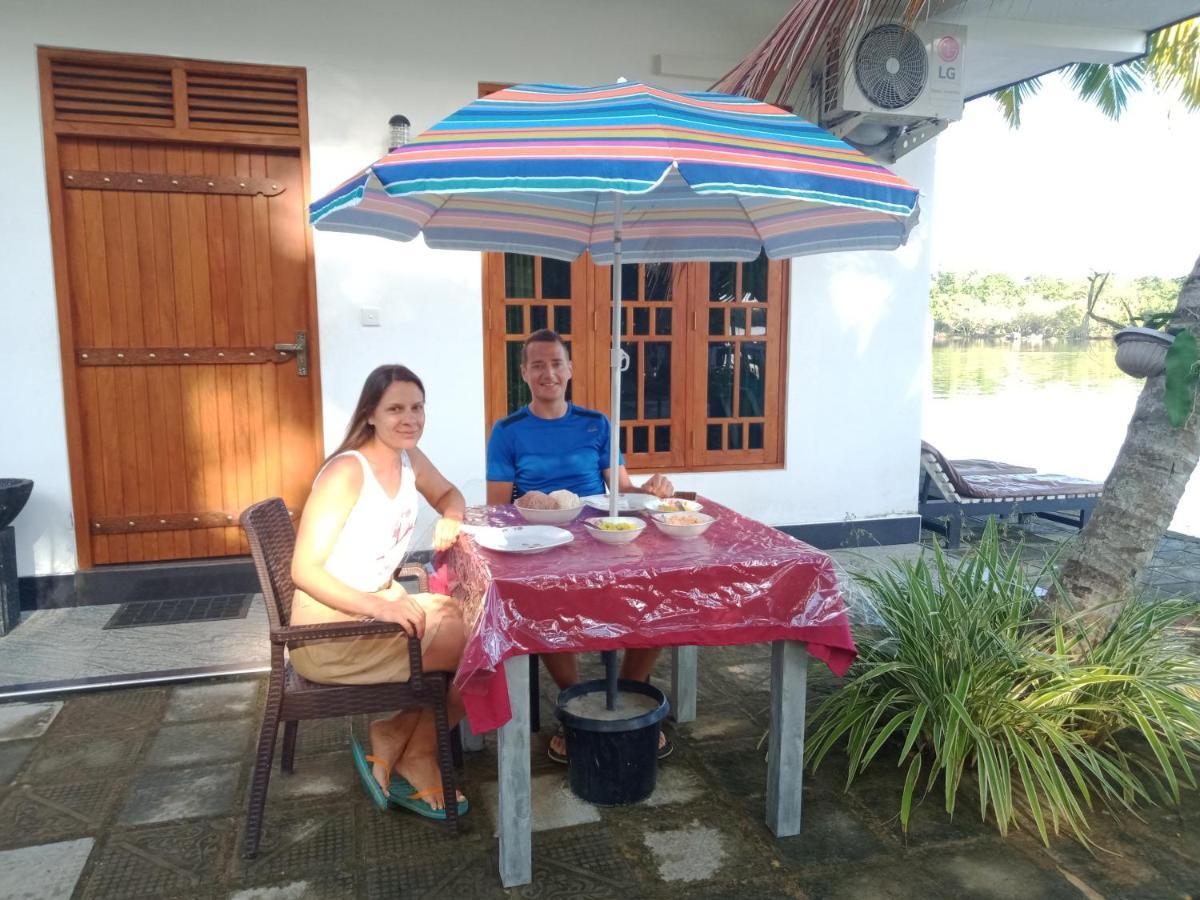 Lake Lane Guest Rest Koggala Bagian luar foto