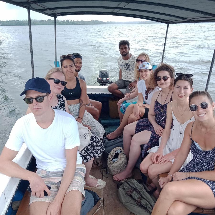Lake Lane Guest Rest Koggala Bagian luar foto