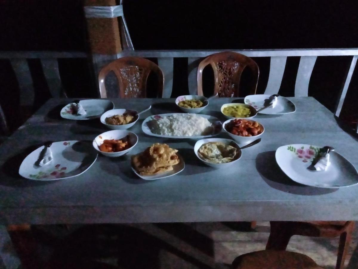 Lake Lane Guest Rest Koggala Bagian luar foto